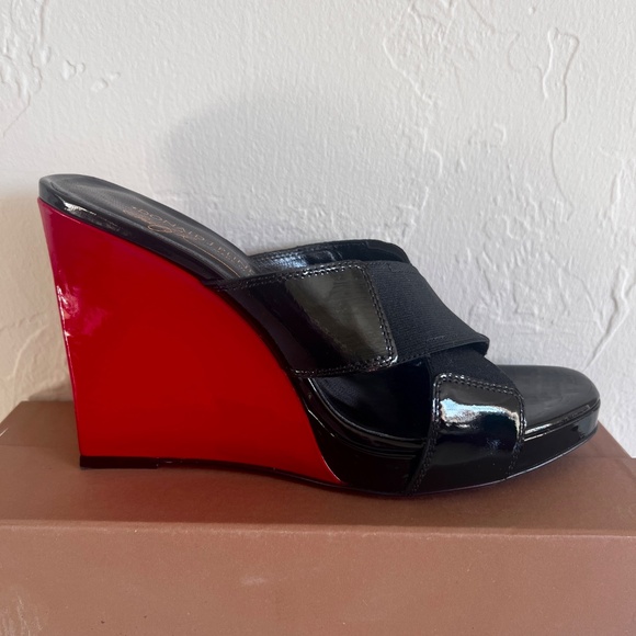 Donald Pliner Ishi Black/Red Patent Leather Elastic Strap Wedge Sandals 8.5M - Picture 2 of 16